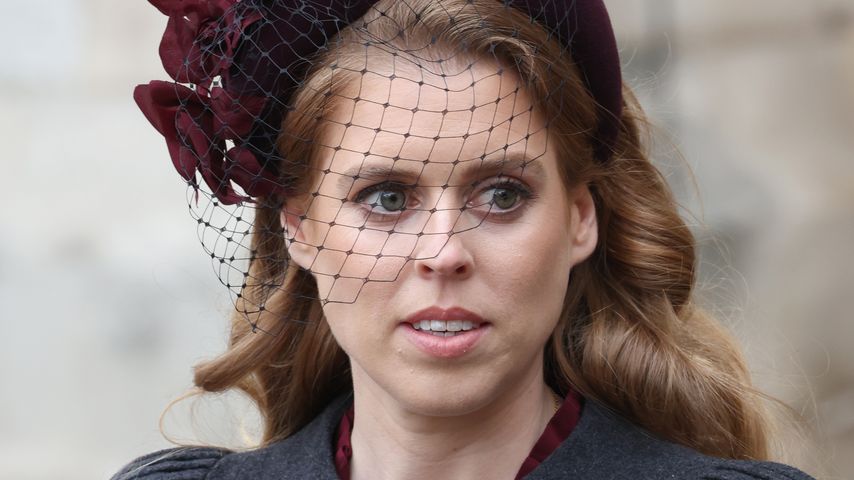 Bei Gedenkfeier: Prinzessin Beatrice bricht in Tränen aus