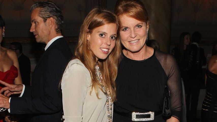 Prinzessin Beatrice und Sarah Ferguson im September 2012