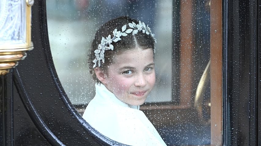Ganz die Großmutter: Prinzessin Charlotte lächelt wie Diana
