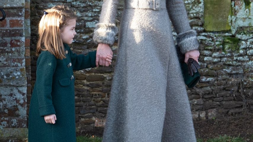 Prinzessin Charlotte mit ihrer Mama Herzogin Kate