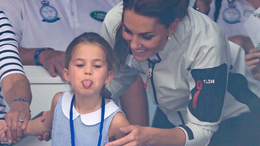 Prinzessin Charlotte und Herzogin Kate bei der King's Cup Regatta 2019