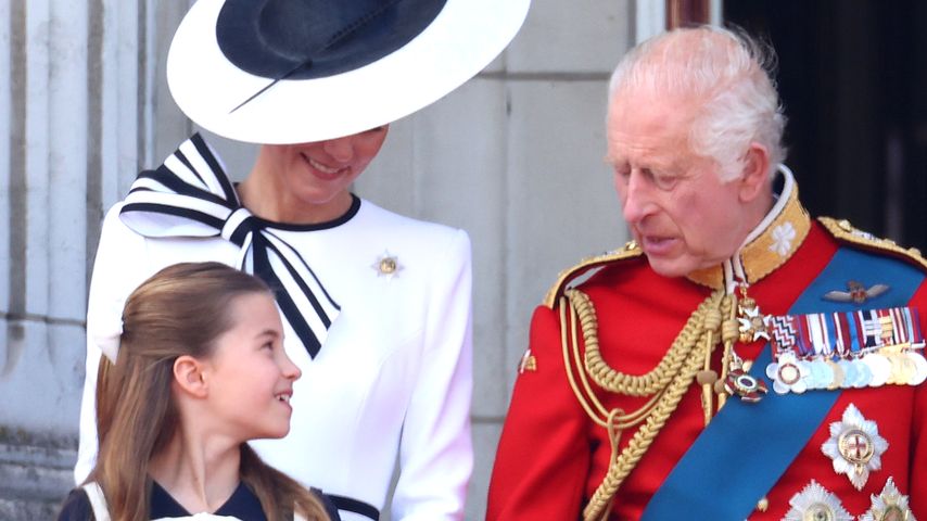 Prinzessin Charlotte und König Charles sprechen