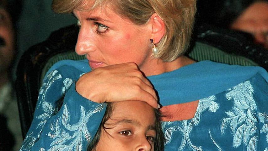 Prinzessin Diana im Khan Shaukat Khanum Memorial Krankenhaus, 1997