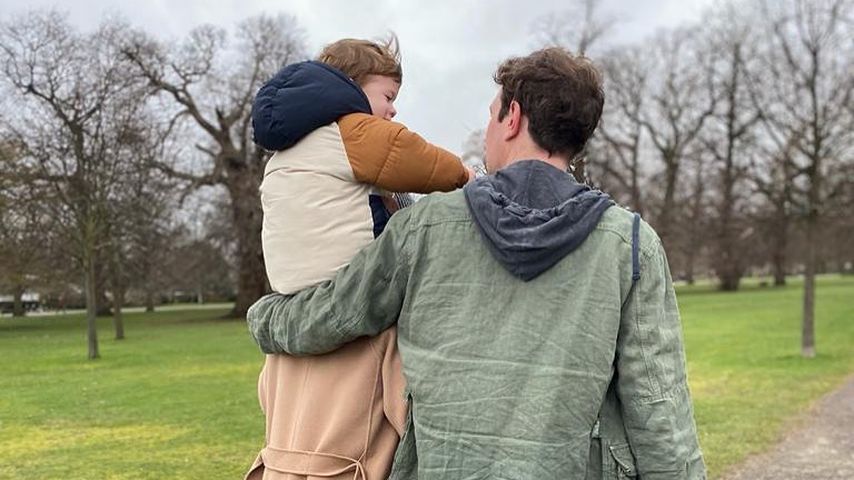 Prinzessin Eugenie mit ihrem Sohn August und ihrem Mann Jack Brooksbank