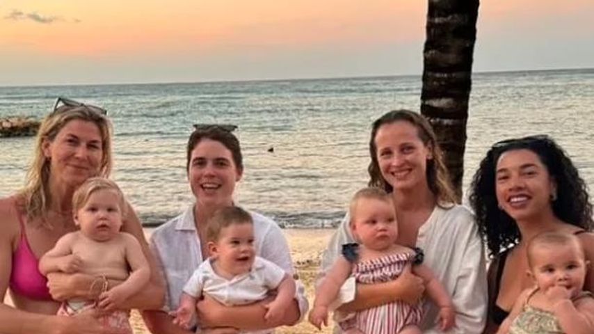 Prinzessin Eugenie posiert mit ihren Freundinnen und Kindern