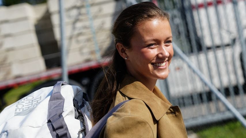 Prinzessin Isabella von Dänemark kommt zum Dienstbeginn beim Gardehusaren-Regiment in Slagelse an