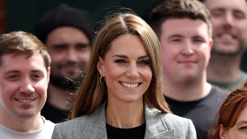 Prinzessin Kate lächelt bei einem öffentlichen Termin in Sudbury, England im September 2025