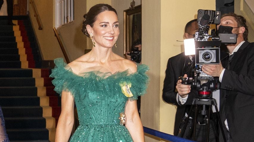 Mit diesem Rüschenkleid ging Prinzessin Kate aufs Ganze
