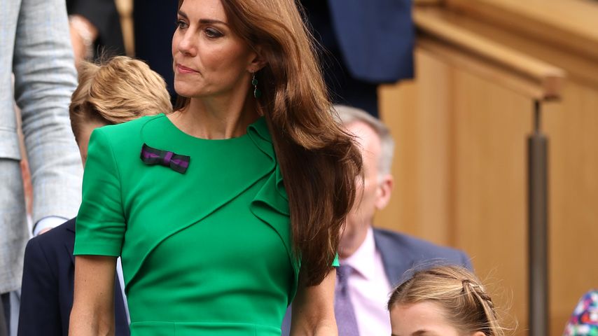 Talent von Mama geerbt: Prinzessin Charlotte spielt Klavier