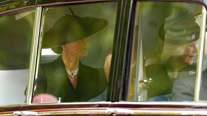 Prinzessin Kate und Königsgemahlin Camilla bei der Beerdigung von Queen Elizabeth II.