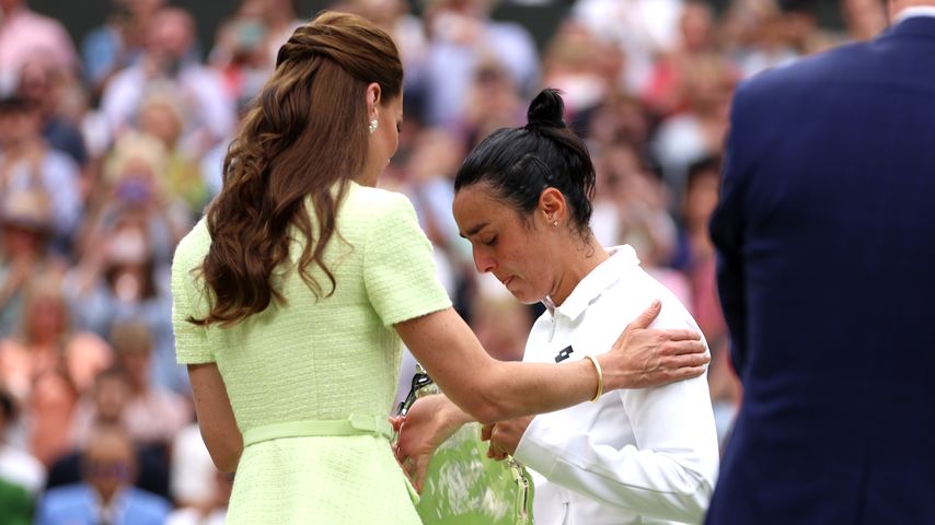 Prinzessin Kate tröstet Ons Jabeur beim Wimbledon-Finale 2023 in London