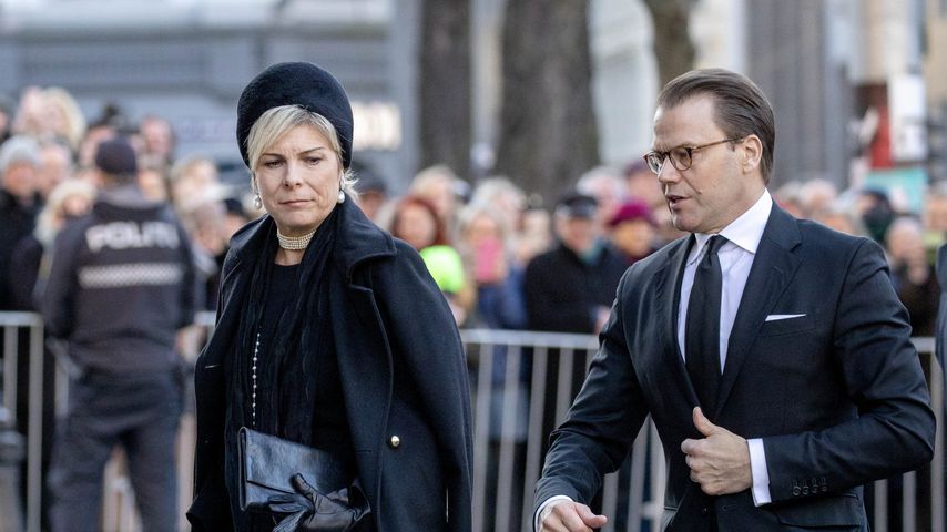 Prinzessin Laurentien der Niederlande und Prinz Daniel von Schweden auf Ari Behns Trauerfeier