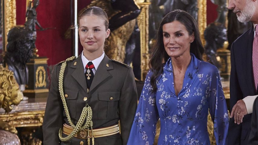 Prinzessin Leonor mit ihrer Mutter Königin Letizia, Oktober 2023