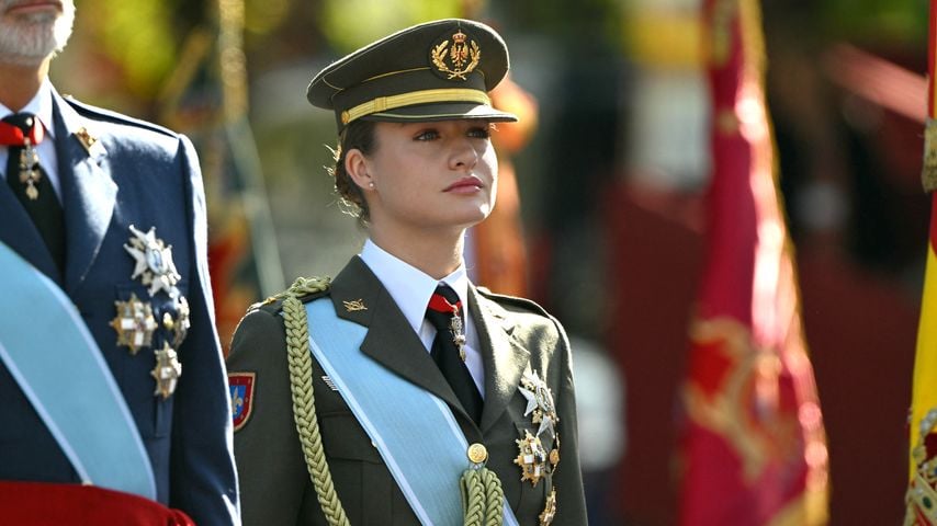 Prinzessin Leonor gedenken am spanischen Nationalfeiertag in Madrid der gefallenen Soldaten