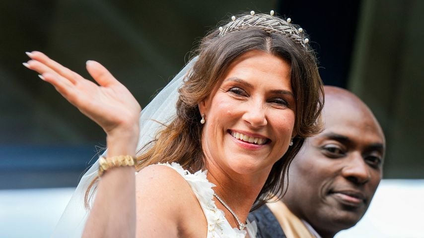 Prinzessin Märtha Louise und Durek Verrett treffen zur Hochzeitsfeier im Hotel Union in Geiranger ein, August 2024
