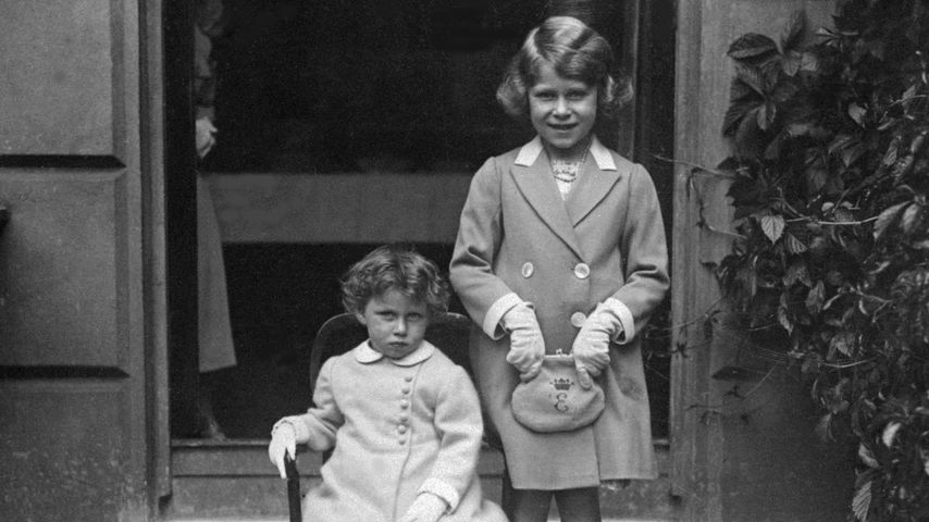 Prinzessin Margaret und Queen Elizabeth 1933