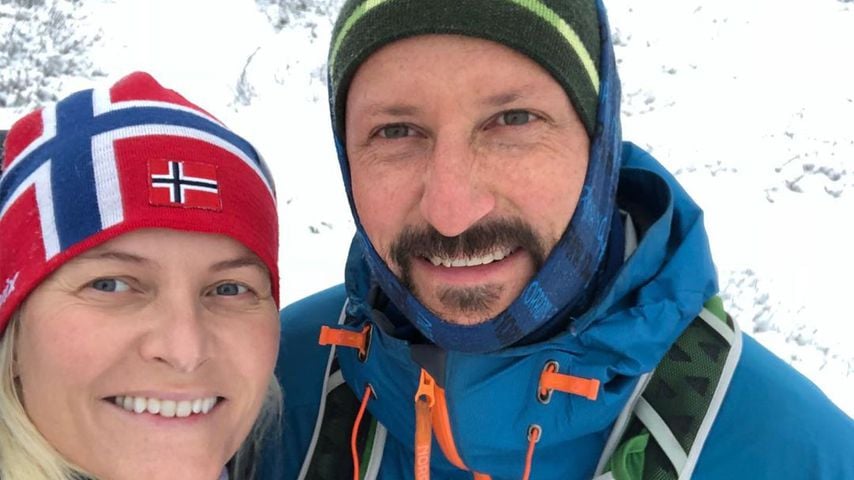Dick eingepackt: Mette-Marit genießt Zweisamkeit mit Haakon