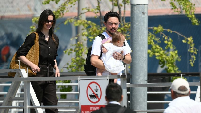 Prinzessin Rajwa und Kronprinz Hussein begeistern mit Baby