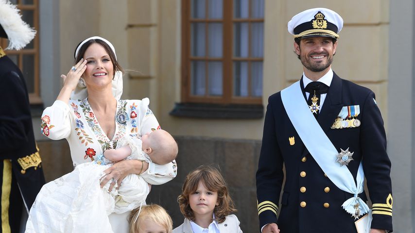 Prinzessin Sofia, Prinz Carl Philip mit ihren Kids bei Prinz Julians Taufe