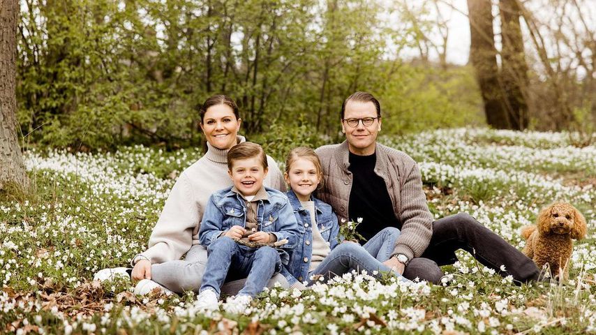 Blumige Pfingstgrüße: Neue Bilder der schwedischen Royals