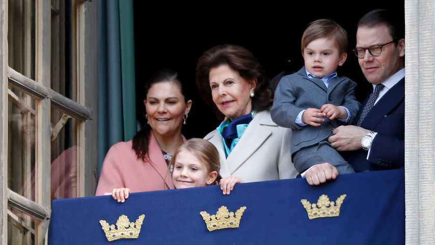 Prinzessin Victoria, Prinzessin Estelle, Königin Silvia, Prinz Oscar und Prinz Daniel