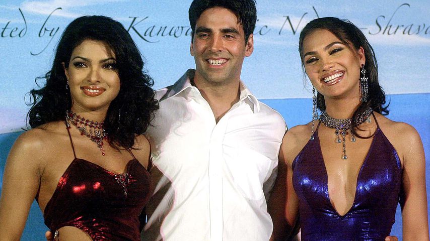 Priyanka Chopra, Akshay Kumar und Lara Dutta bei einem Event 2003 in Bombay
