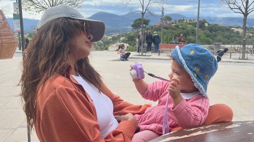 Wie knuffig! Priyanka Chopra teilt Fotos mit Tochter Malti