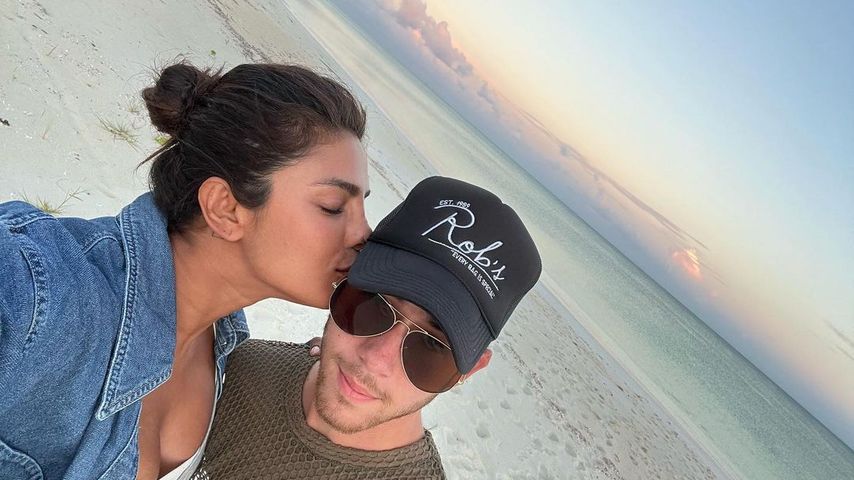 Priyanka Chopra knutscht Nick Jonas vor traumhafter Kulisse