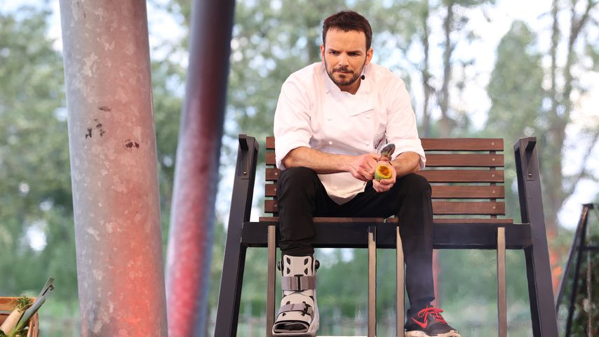 Profi-Koch Steffen Henssler mit Schiene