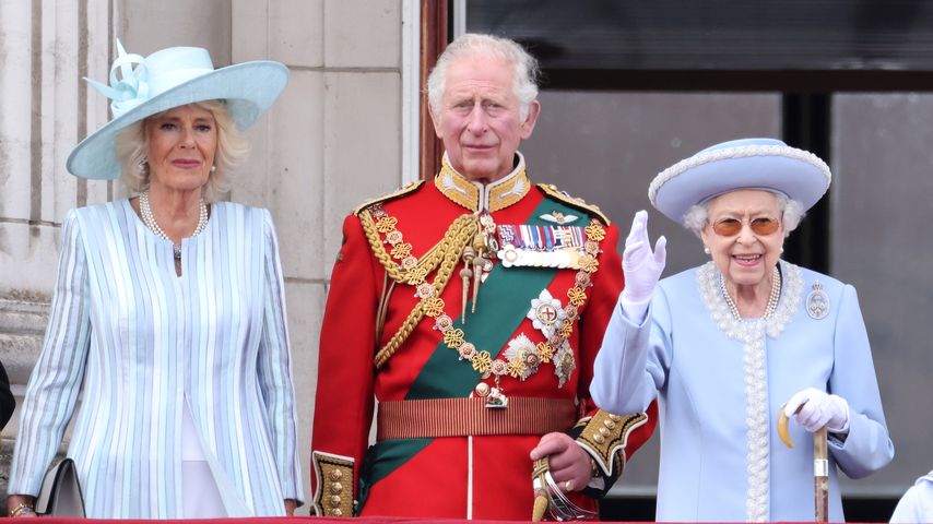 Queen Consort Camilla, König Charles III. und Queen Elizabeth II. im Juni 2022