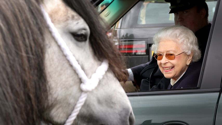 Queen Elizabeth bei der Pferdeshow auf Schloss Windsor