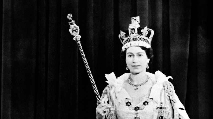 Queen Elizabeth bei ihrer Krönung im Juni 1953
