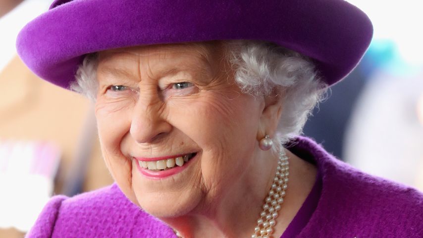 Seltener Anblick: Hier reitet die Queen auf ihrem Pferd aus