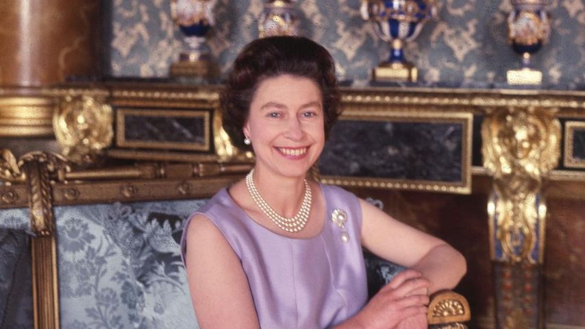 Ein Jahr tot: Der Palast teilt Porträt von strahlender Queen