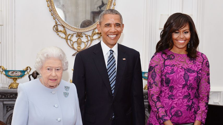 Queen Elizabeth II. mit Barack und Michelle Obama