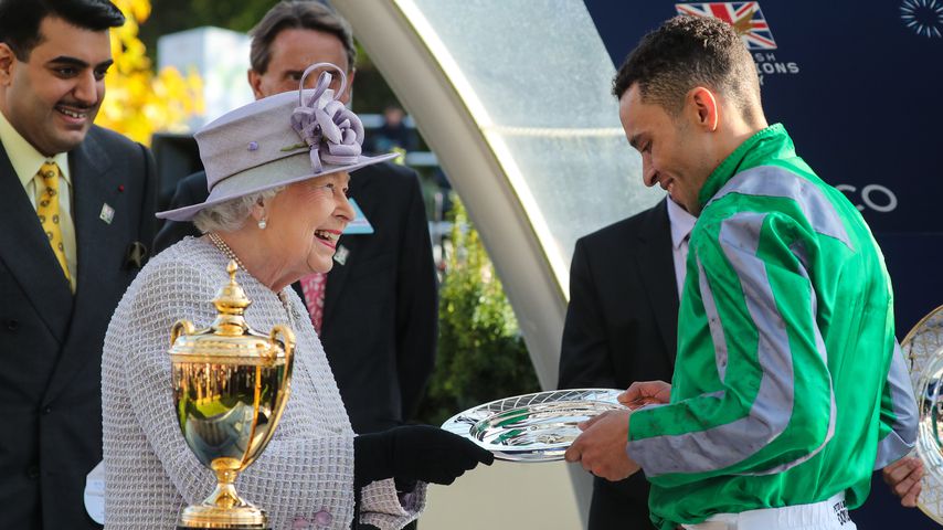 Queen Elizabeth II. mit Shaun Levy