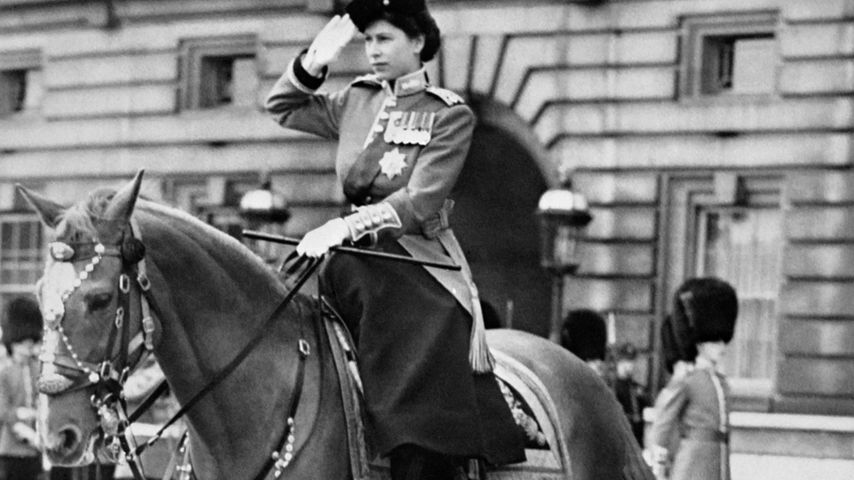 Queen Elizabeth II. bei der Trooping-the-Colour-Parade 1952