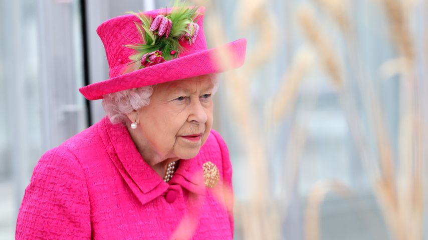 Queen Elizabeth II. im "National Institute of Agricultural Botany"