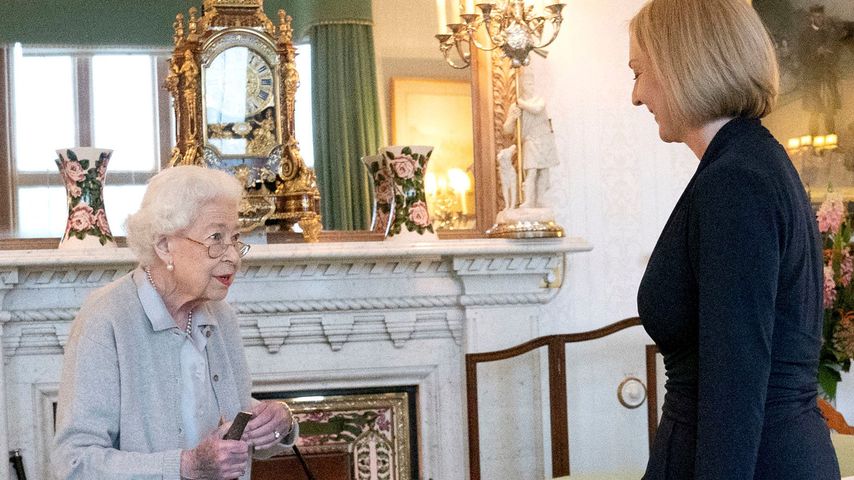 Queen Elizabeth II. und Premierministerin Liz Truss auf Schloss Balmoral