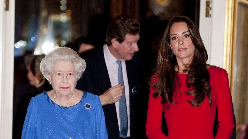 Queen Elizabeth II. und Herzogin Kate in London, 2014