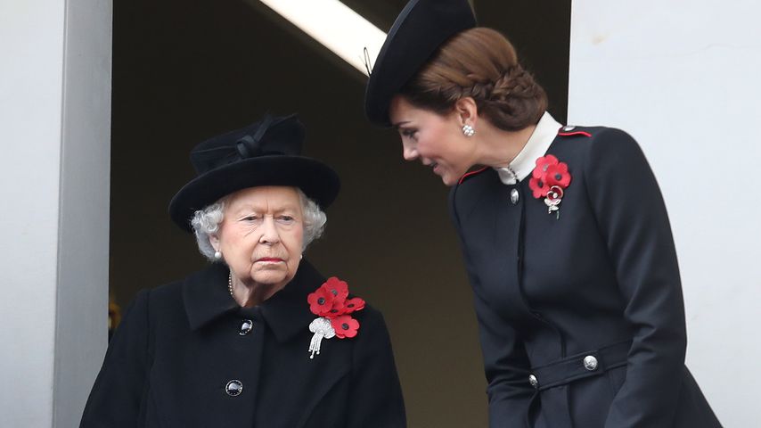 Queen Elizabeth II. soll Kate lange nicht getraut haben!