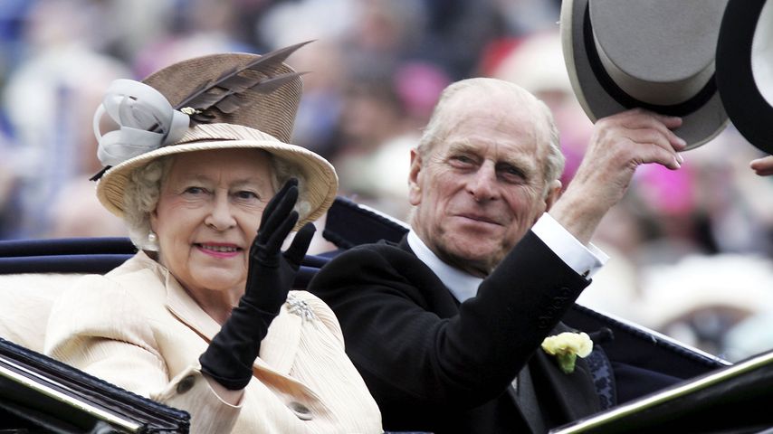 Namen der Queen und Philip wurden auf Grabstein gemeißelt!