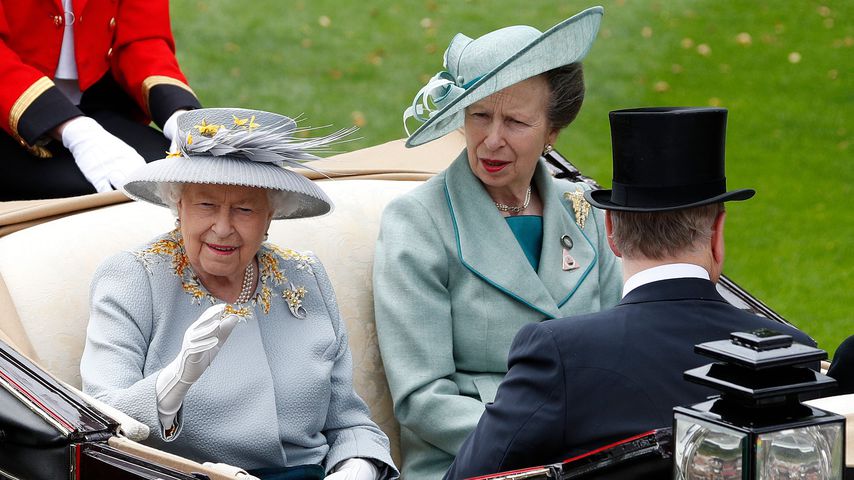 Queen Elizabeth II. und Prinzessin Anne im Juni 2019