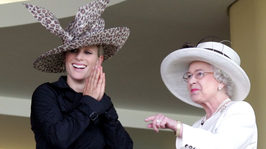 Queen Elizabeth II. und Zara Tindall im Juni 2007