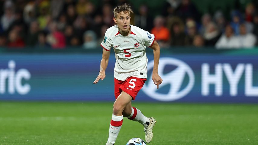 Streicht Vornamen: Quinn ist erste Transperson bei Frauen-WM