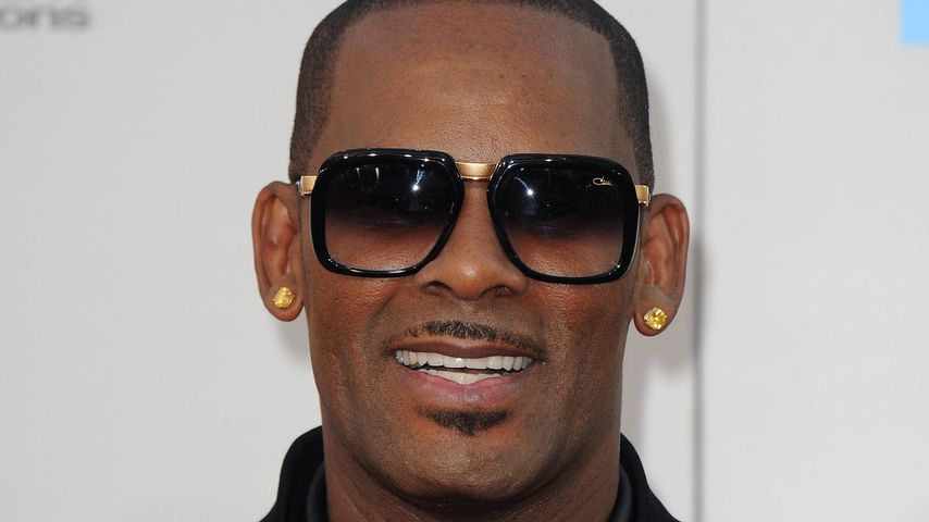 Hat R. Kelly Ausweis seiner 15-jährigen Freundin gefälscht?
