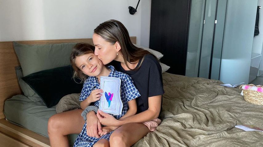 Rachael Finch mit ihrer Tochter, Februar 2021