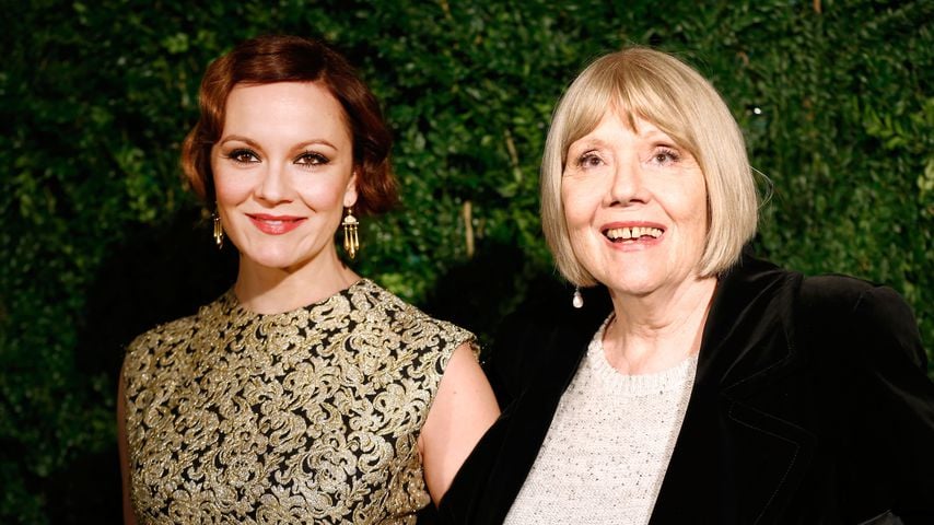 "Vermisse dich": GoT-Diana-Riggs (†) Tochter nimmt Abschied