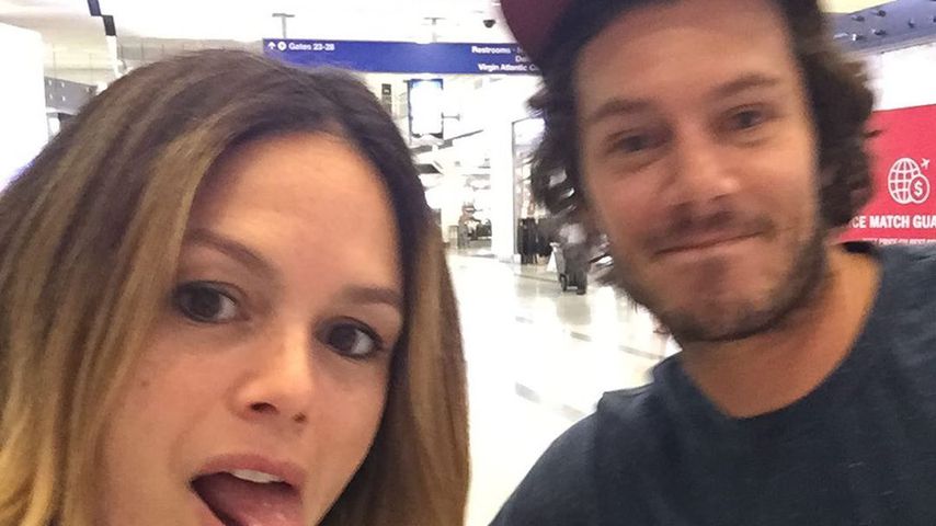 Rachel Bilson und Adam Brody im August 2019