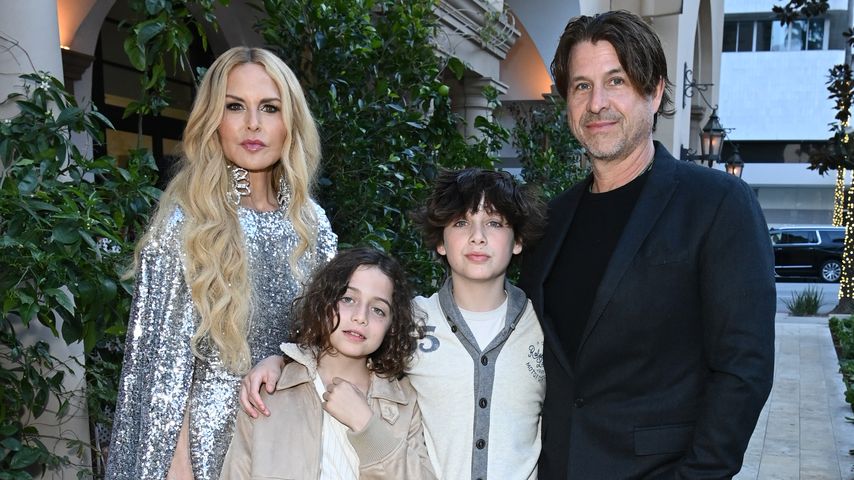 Rachel Zoe und Rodger Berman mit ihren Kindern im März 2024